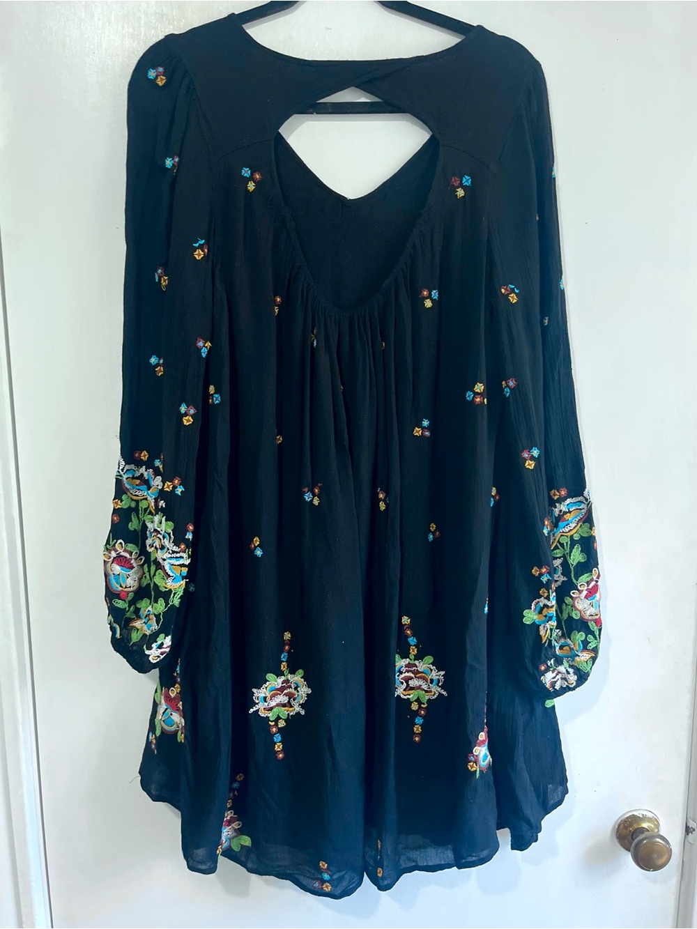 NWOT Free People Black Embroidered V-Neck Women’s Dress - Picture 5 of 5